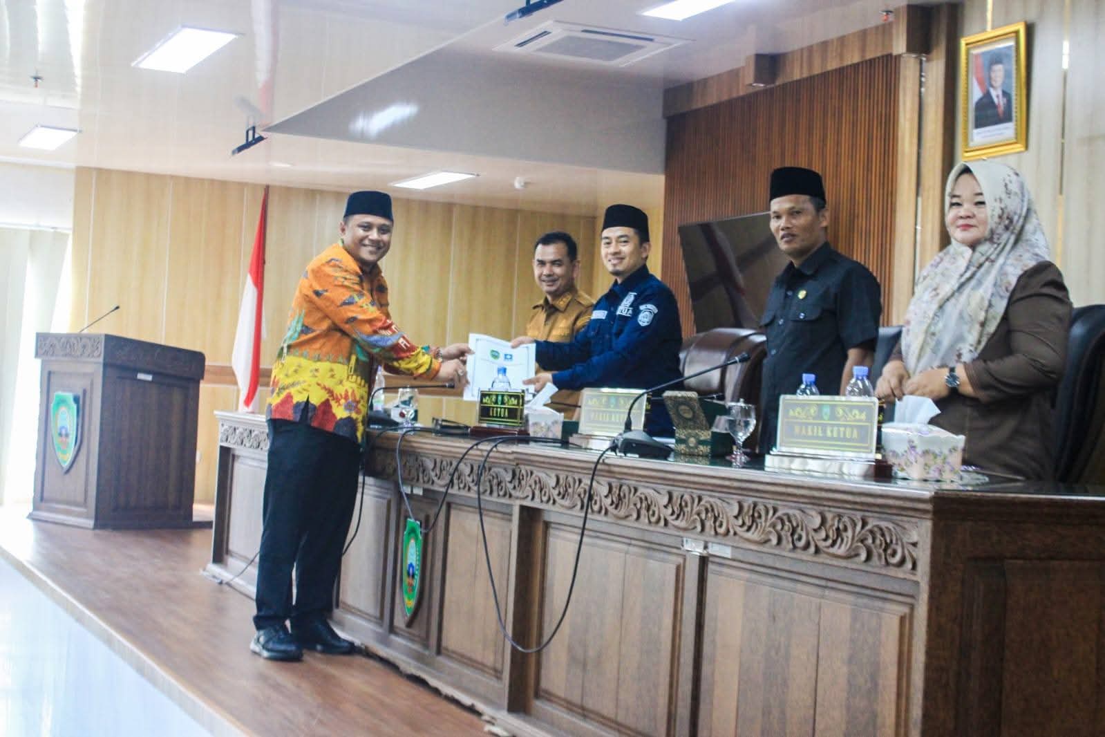 Ketua dan Anggota DPRD Pasaman
